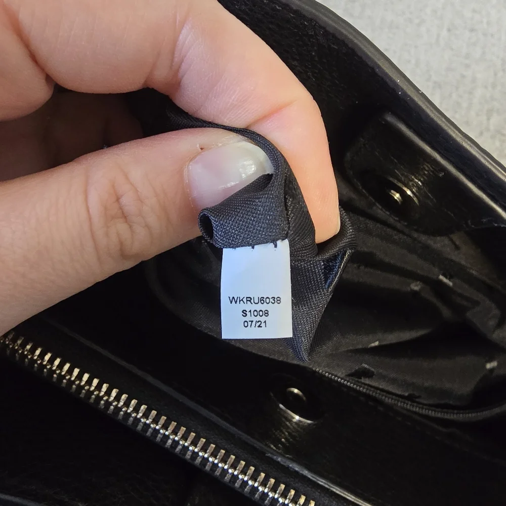 ♡ Kate Spade Black Leather Tote Bag EUC - Picture 7 of 11